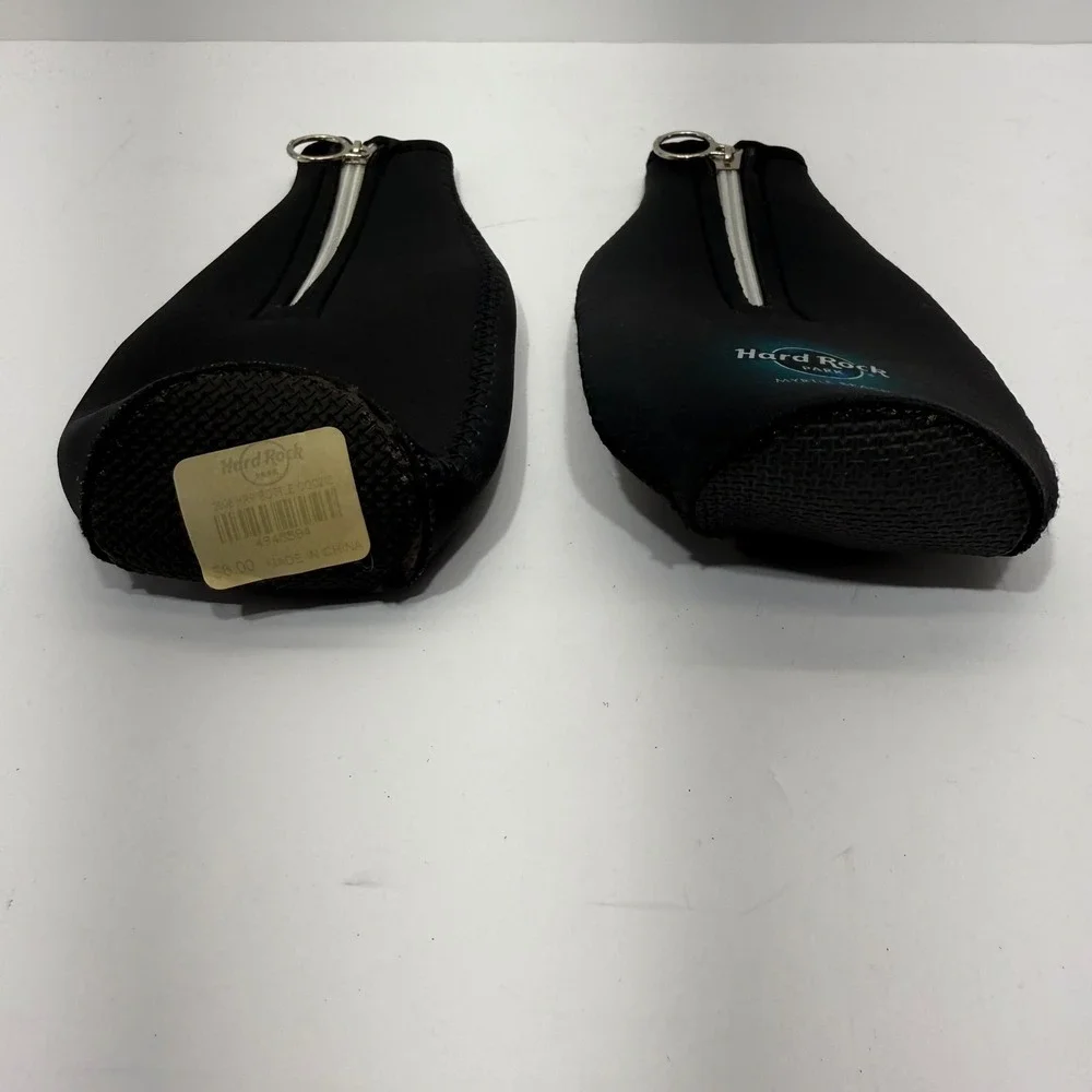 Hard Rock Park Myrtle Beach 2008 Bottle Coozie Neoprene Zipper Set of 2 Black